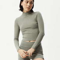 ICONIC HEMP RIBBED LONG SLEEVE TOP OLIVE