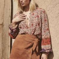 LADY UNTAMED BLOUSE TEA LEAF