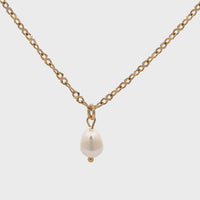 Bijou Pearl Necklace