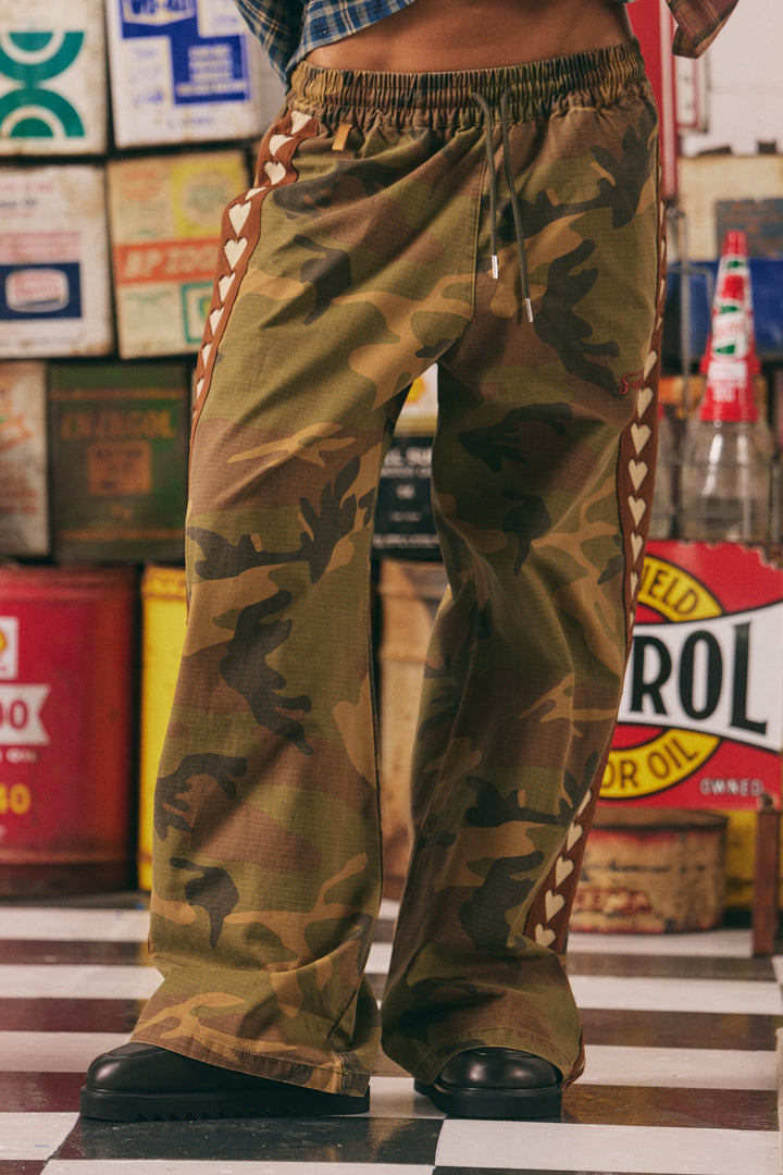 The Canvas Hearts Pants Camo