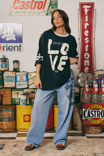 The Very Oversized Love Revolution Tee Black