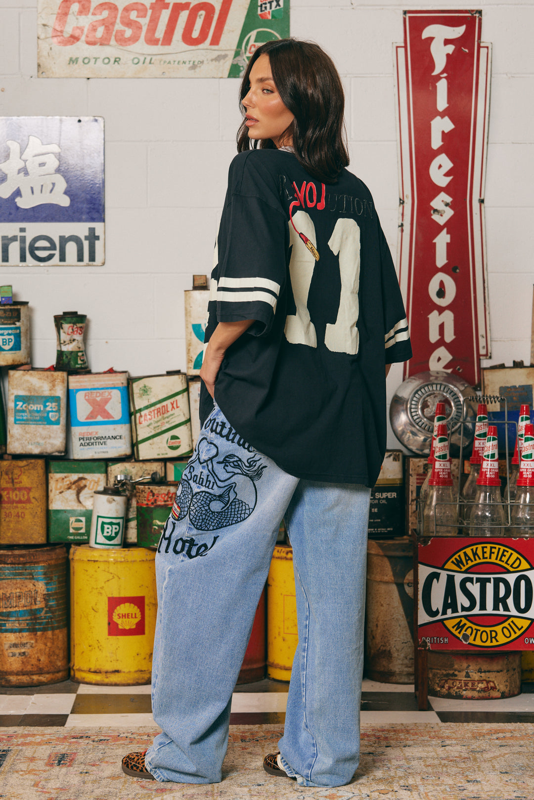 The Very Oversized Love Revolution Tee Black