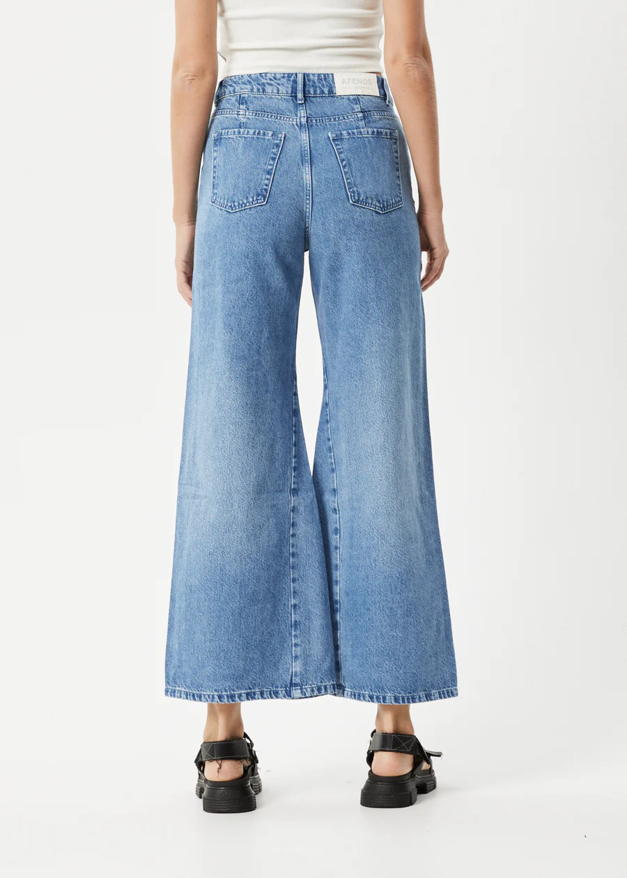 GIGI HEMP DENIM FLARED JEANS WORN BLUE