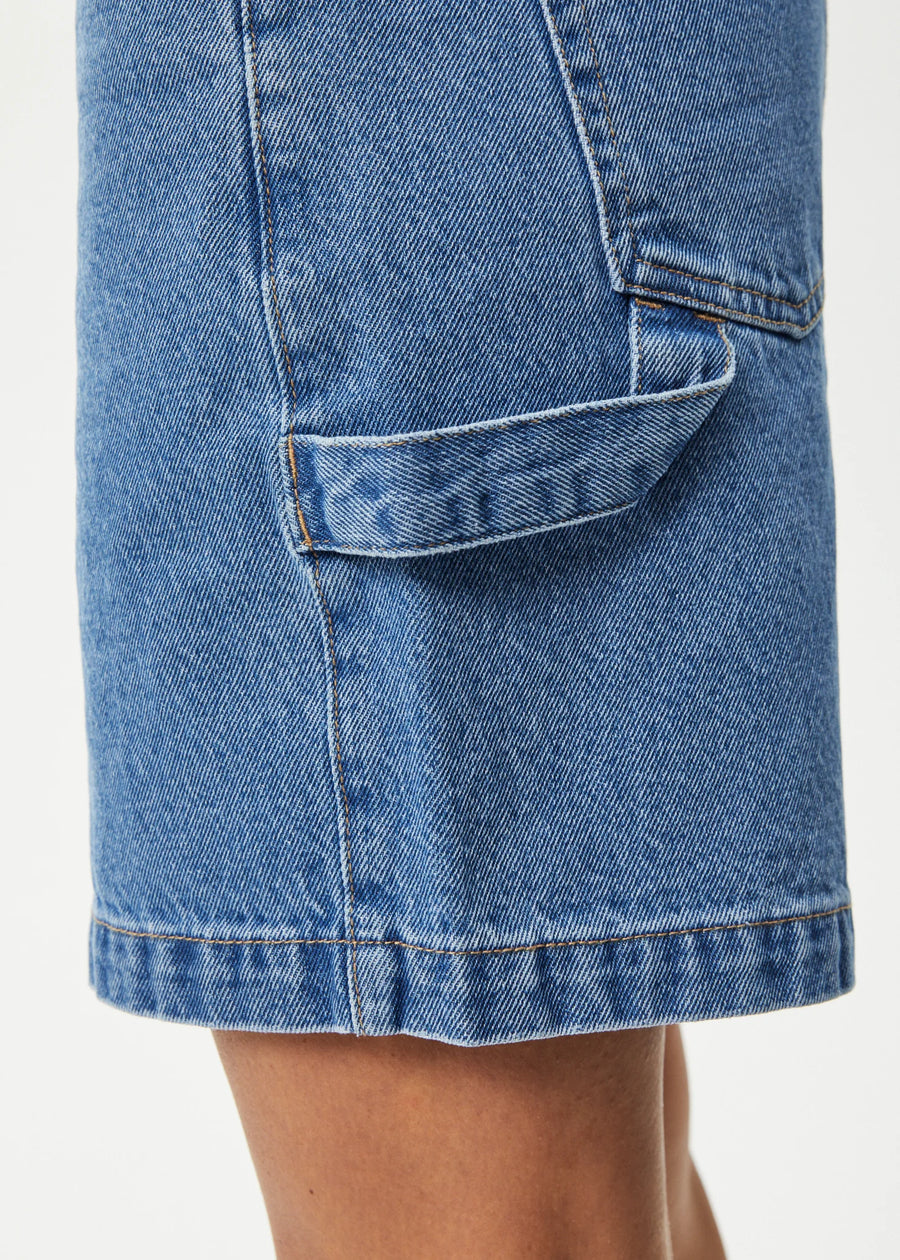 Emilie Hemp Denim Workwear Short in Worn Blue