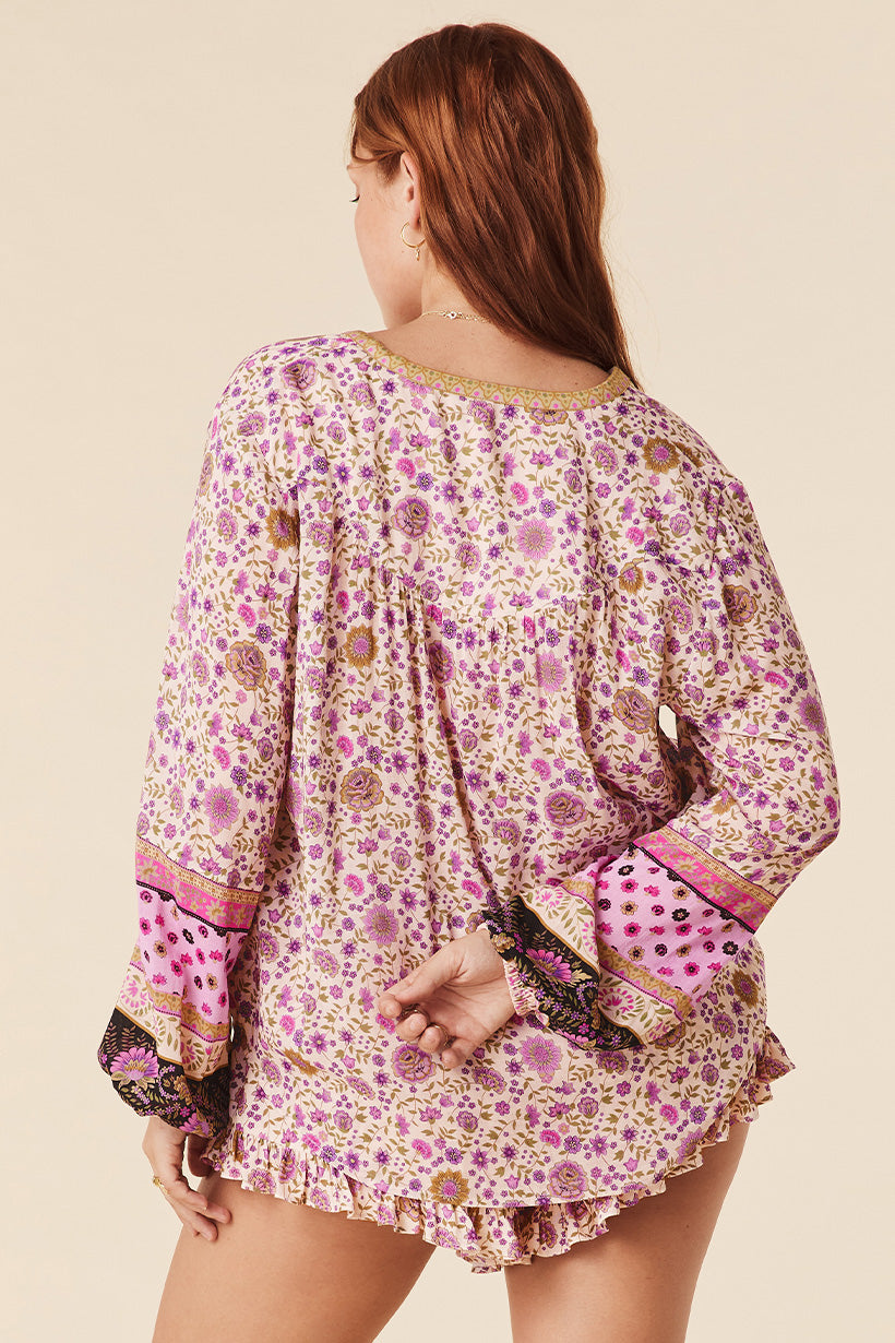 LADY UNTAMED BLOUSE LAVENDER