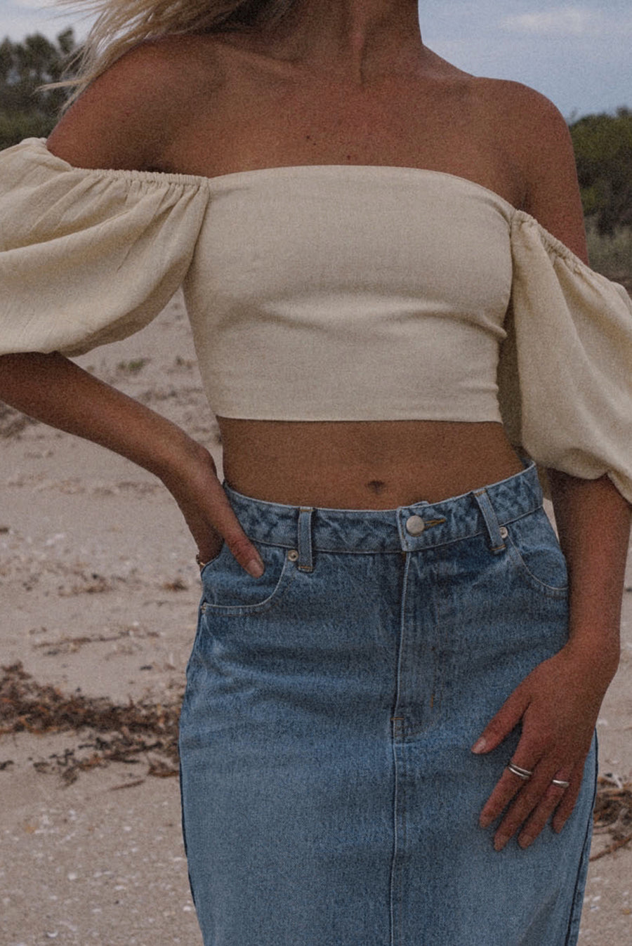 Innes Balloon Sleeve Crop