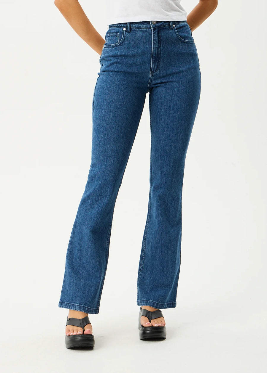 Cassidy Bootcut Jean Authentic Blue