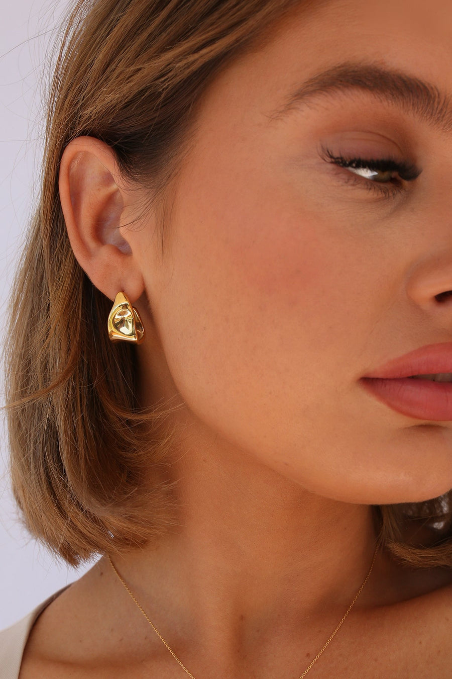 Hugo Earrings in Gold