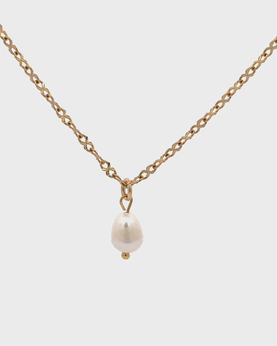 Bijou Pearl Necklace