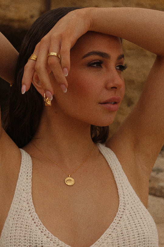 THE KEEPER NECKLACE IN GOLD