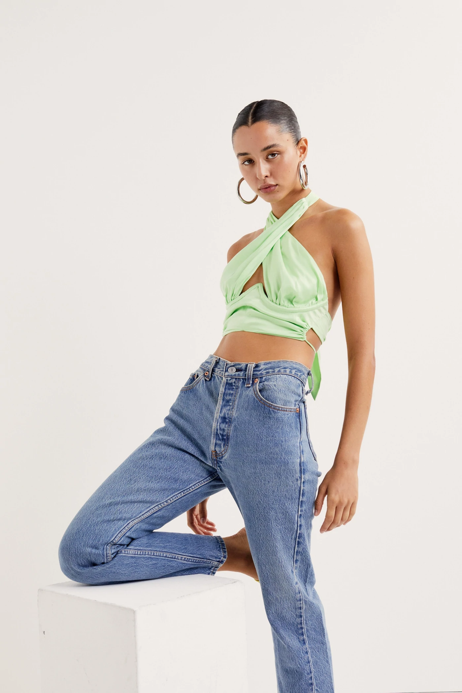 RANA CROSS FRONT CROP TOP GREEN