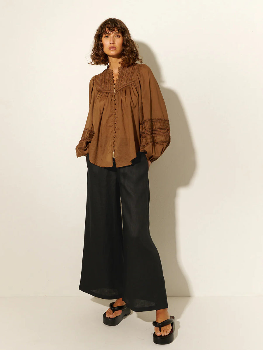 ELOISE GATHERED LACE BLOUSE CINNAMON
