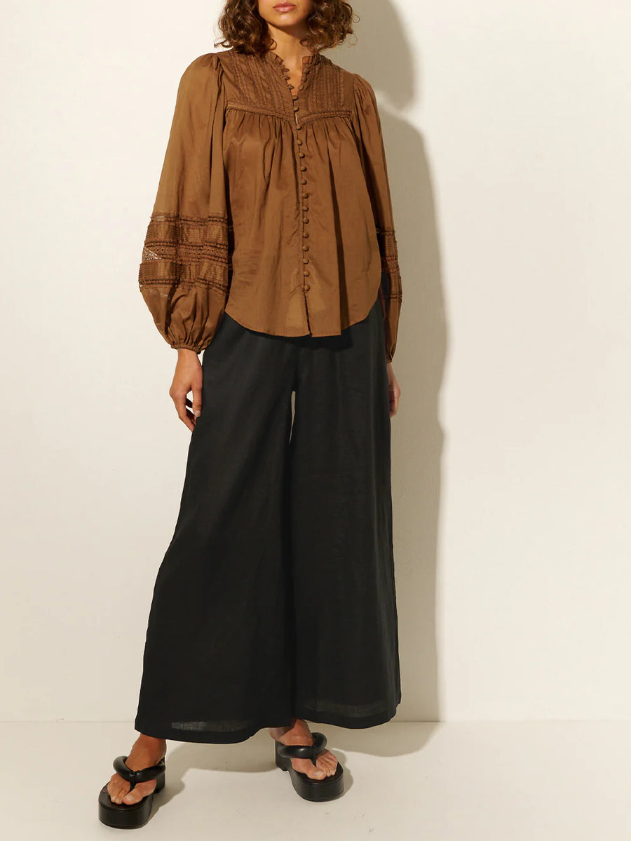 ELOISE GATHERED LACE BLOUSE CINNAMON