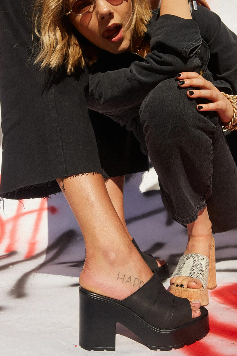 MINX BLACK
