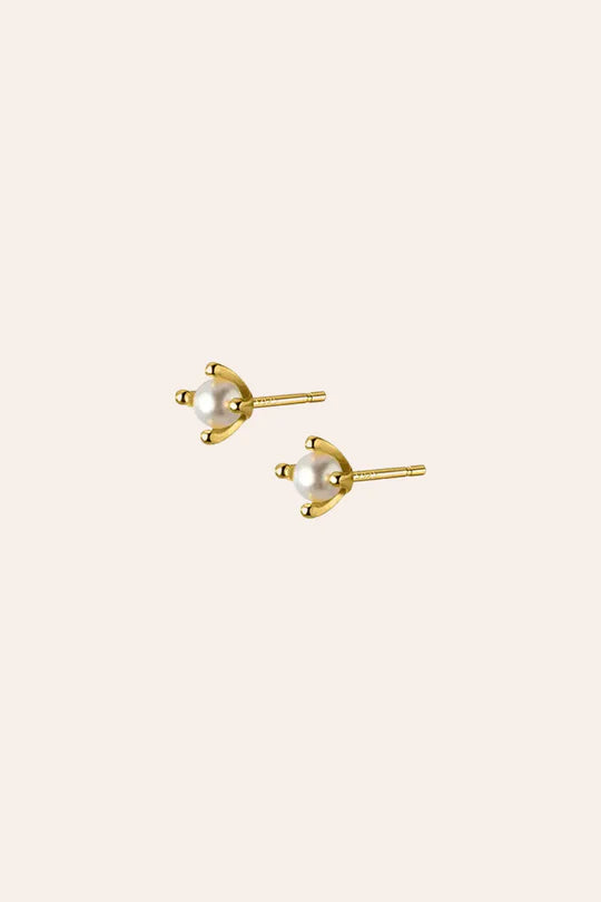 ELEANOR STUDS IN GOLD PEARL