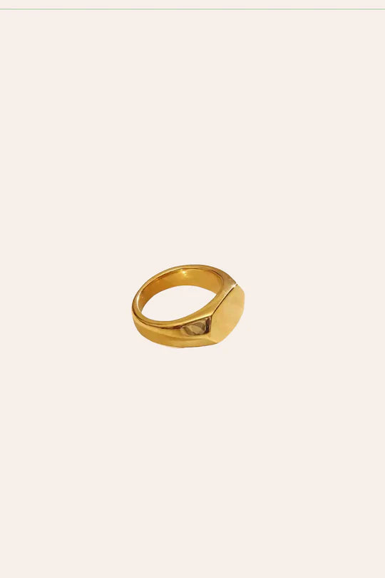 ZURIE RING IN GOLD